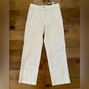 Banana Republic Weekender Straight Leg Pant in Ecru